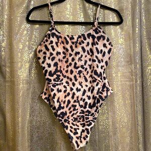 Cheetah/leopard print one piece swimsuit, size XL